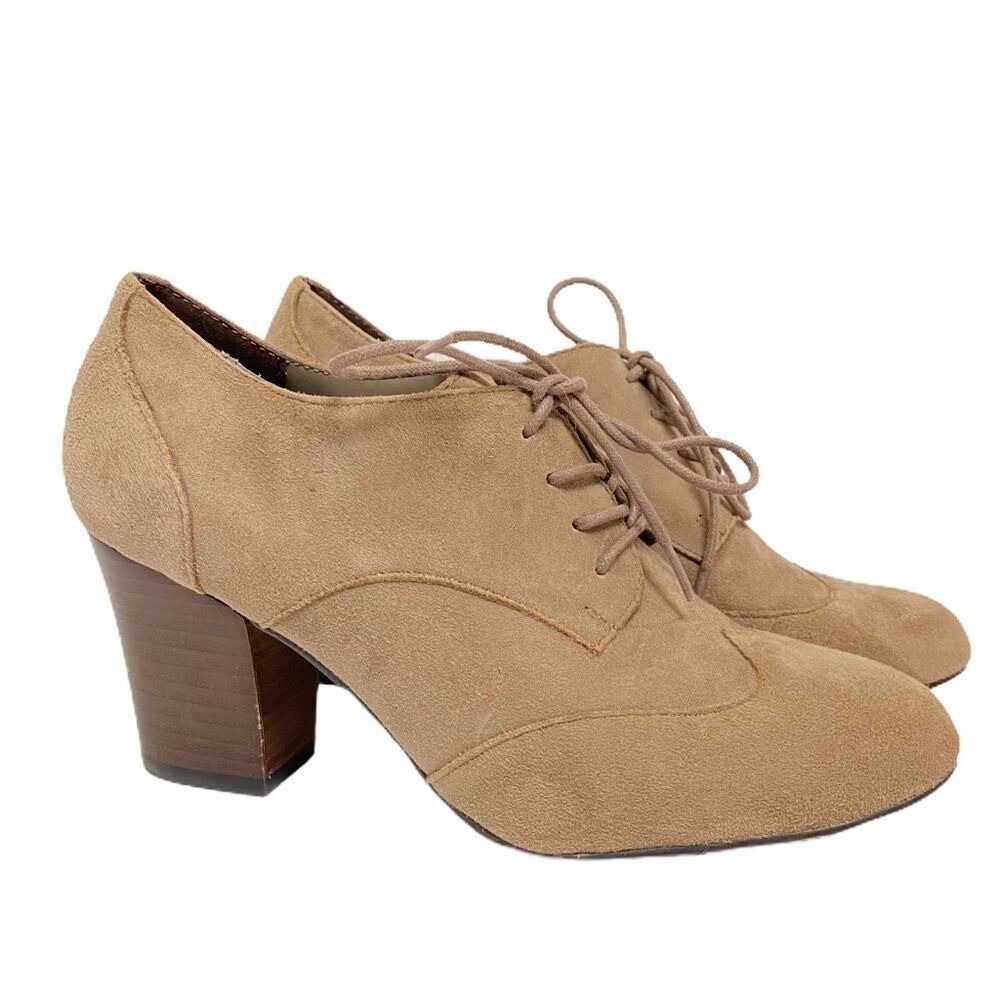 Isola Elizabeth Tan Suede Booties Sz. 7